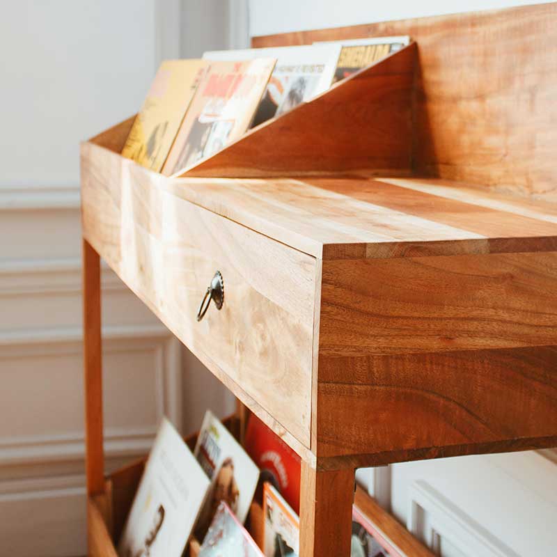 Meuble pour disques en bois avec tiroir