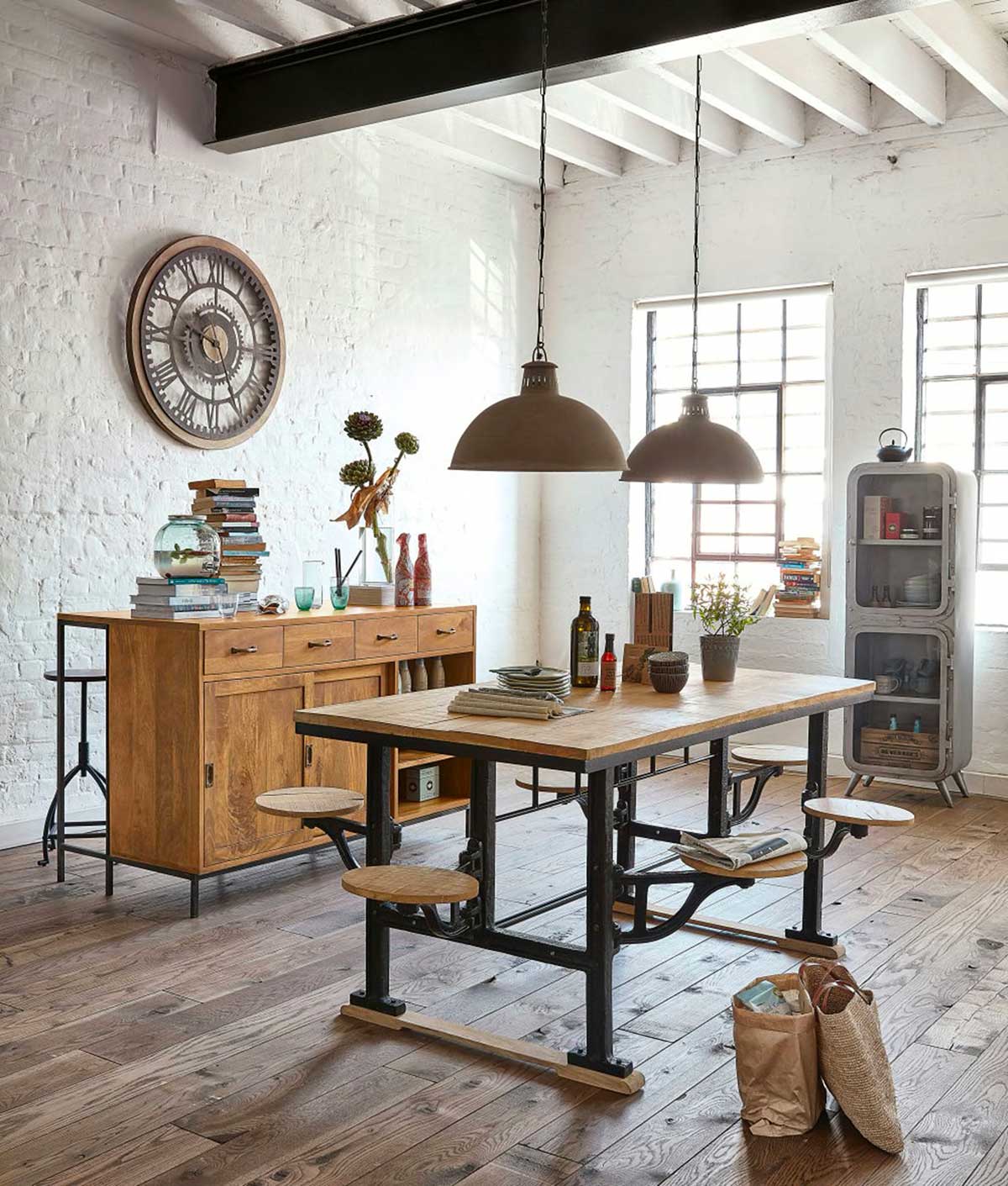 Table industrielle : 20 idées déco en métal et bois