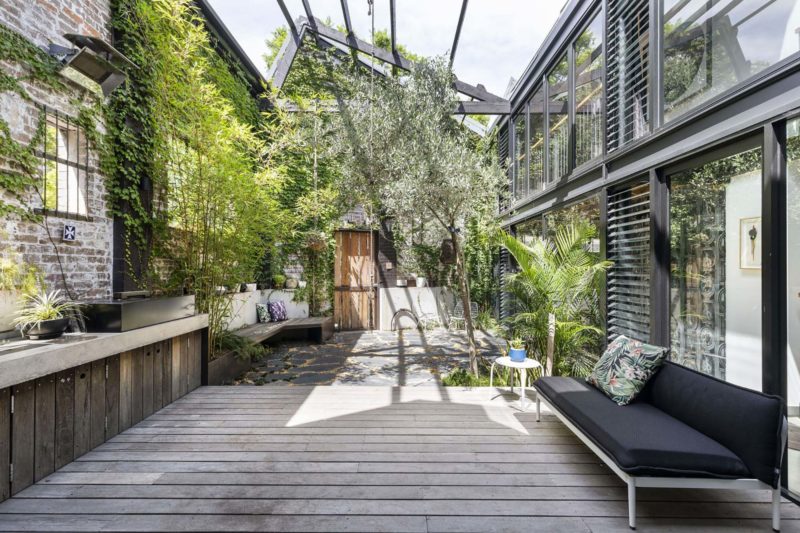 Loft avec grande terrasse