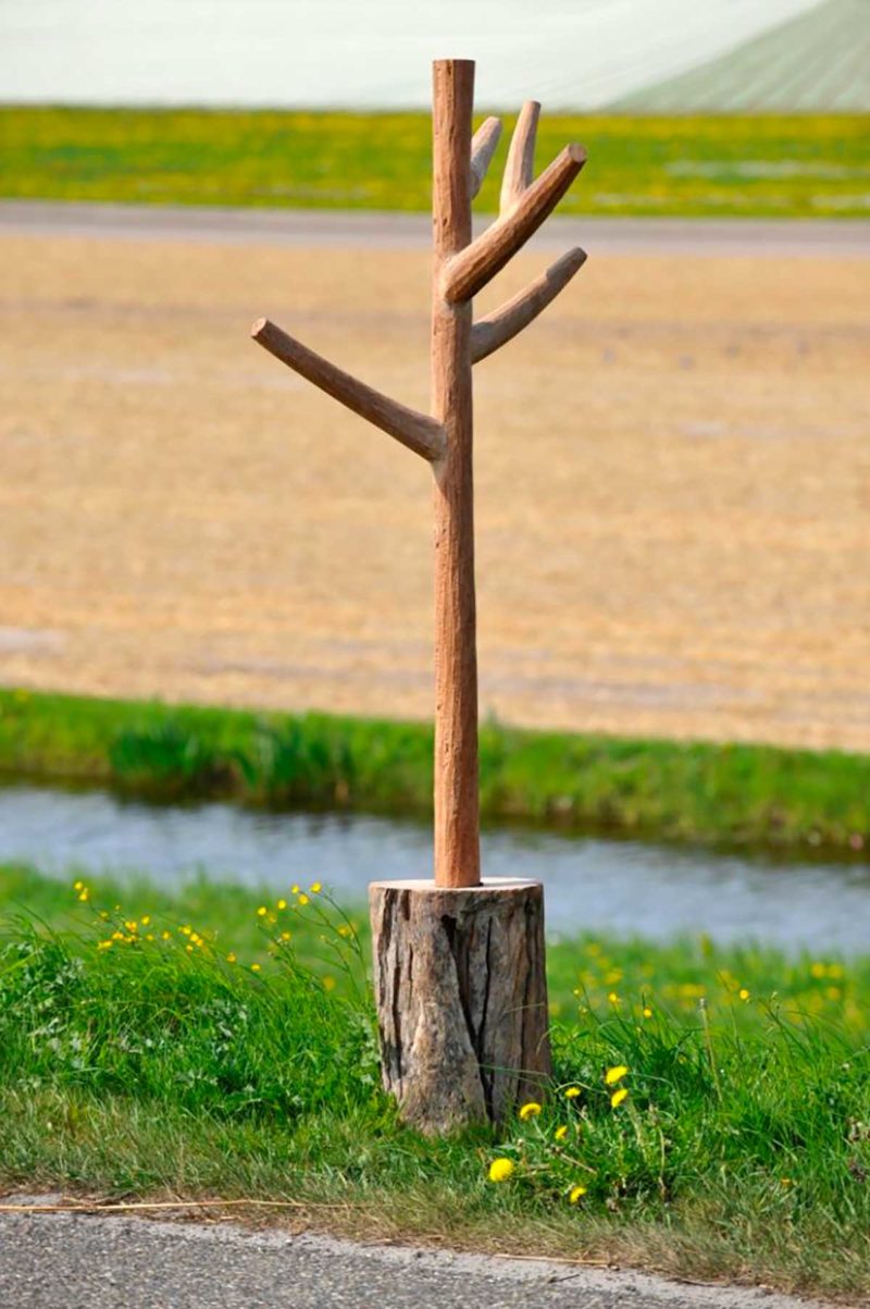 Un arbre pour accrocher les vêtements