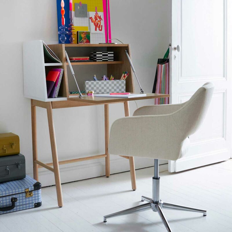 Chambre d'ado avec petit bureau secrétaire esprit scandinave